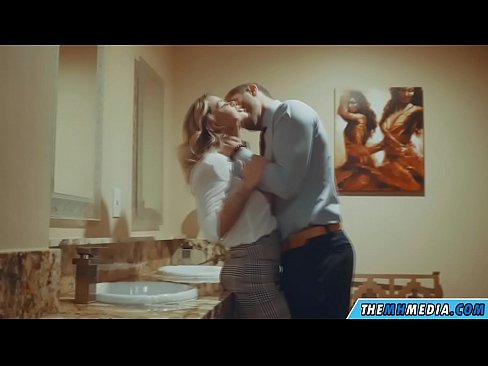 ❤️ Quand une blonde plantureuse vous séduit dans des toilettes publiques. ️❌ Porno fait maison at fr.ergoupa.top